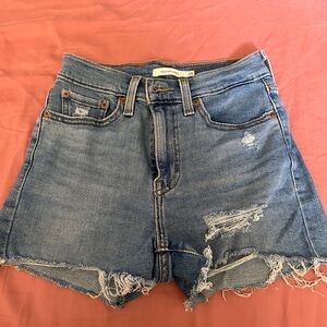 Levi’s high rise shorts